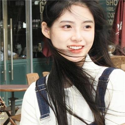 黄阿丽：小眼镜蛇